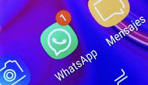 Así puedes eliminar el contador rojo que se posa encima de WhatsApp