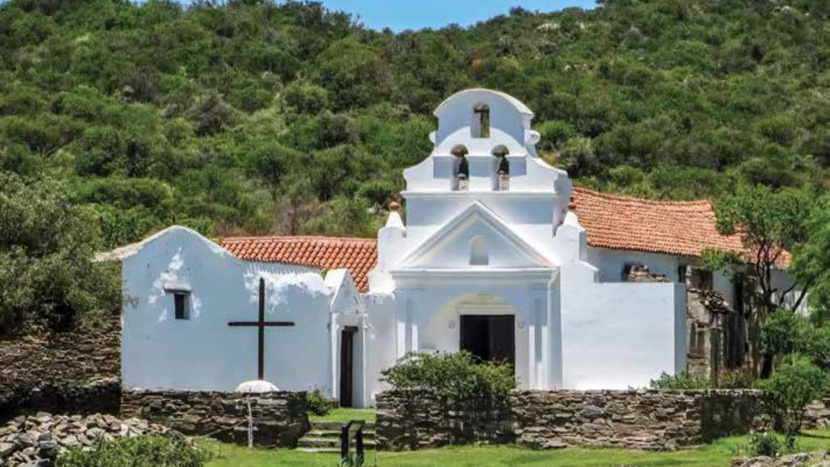 La Estancia Jesuítica La Candelaria se encuentra escondida en Córdoba y es un destino imperdible. La Estancia Jesuítica La Candelaria se encuentra escondida en Córdoba y es un destino imperdible.