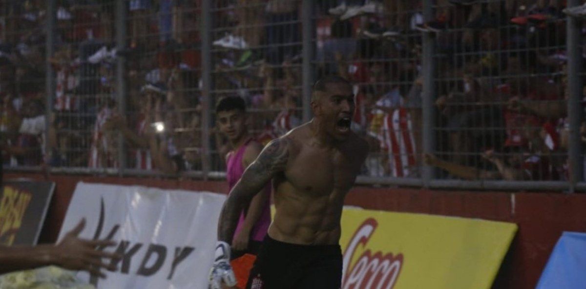 Nacho Arce, ex arquero de Unión, el héroe para el empate de San Martín de Tucumán