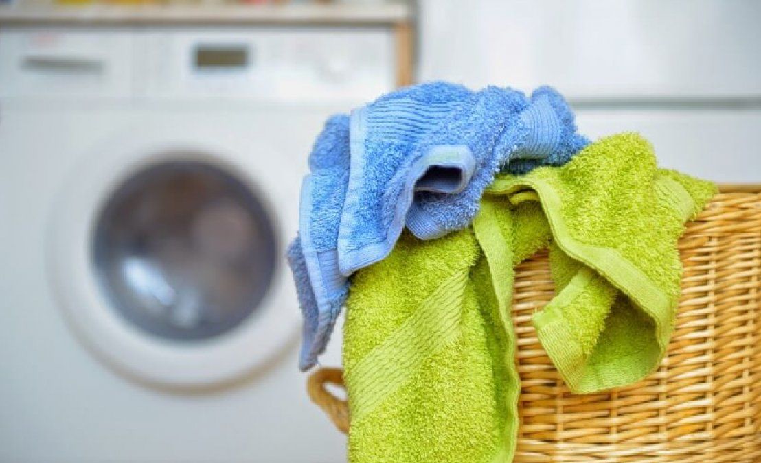 Cómo lavar toallas en la lavadora para que queden suaves y limpias