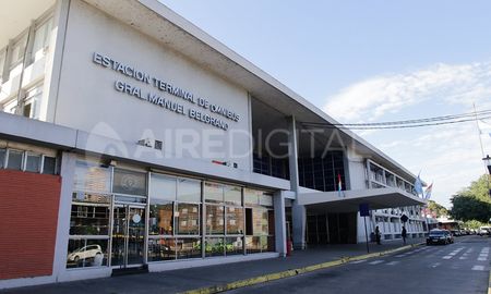 La droga llegó la terminal de ómnibus de Santa Fe a través de una encomienda. La droga llegó la terminal de ómnibus de Santa Fe a través de una encomienda.