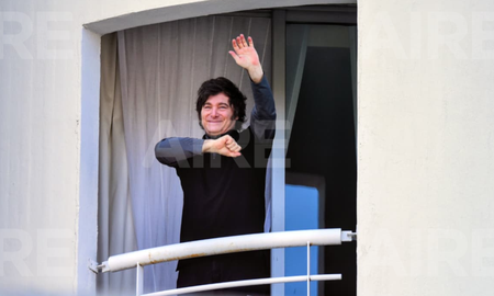 Javier Milei estuvo el sábado en Santa Fe. Al día siguiente, Espert bajó su candidatura bonaerense y el presidente salió a aclarar que no fue por su decisión. Javier Milei estuvo el sábado en Santa Fe. Al día siguiente, Espert bajó su candidatura bonaerense y el presidente salió a aclarar que no fue por su decisión.