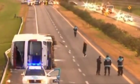 revelaron las numerosas multas que tiene el micro que volco en la ruta 2 revelaron las numerosas multas que tiene el micro que volco en la ruta 2