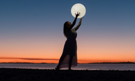 La luna llena en Piscis de este sábado nos habla de un fin de ciclo y hay una guía para cada signo del zodíaco. La luna llena en Piscis de este sábado nos habla de un fin de ciclo y hay una guía para cada signo del zodíaco.