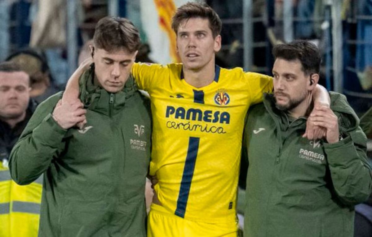 Villarreal dio a conocer este domingo el parte médico que confirmó la grave lesión que sufrió el defensor argentino Juan Foyth, quien debió ser retirado a los 24 minutos del campo de juego durante el partido ante el Real Madrid por la fecha 21 de La Liga de España. Villarreal dio a conocer este domingo el parte médico que confirmó la grave lesión que sufrió el defensor argentino Juan Foyth, quien debió ser retirado a los 24 minutos del campo de juego durante el partido ante el Real Madrid por la fecha 21 de La Liga de España. 
