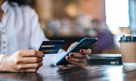 Los tres problemas más comunes vinculados a la tarjeta de crédito. Los tres problemas más comunes vinculados a la tarjeta de crédito.