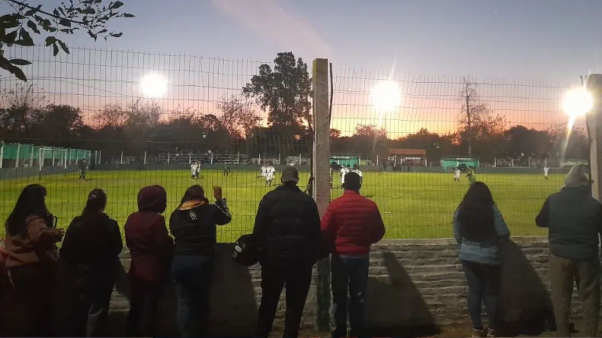 La violencia fue pratogonista en otro partido de una de las ligas del fútbol de Santa Fe. A continución todos los detalles.