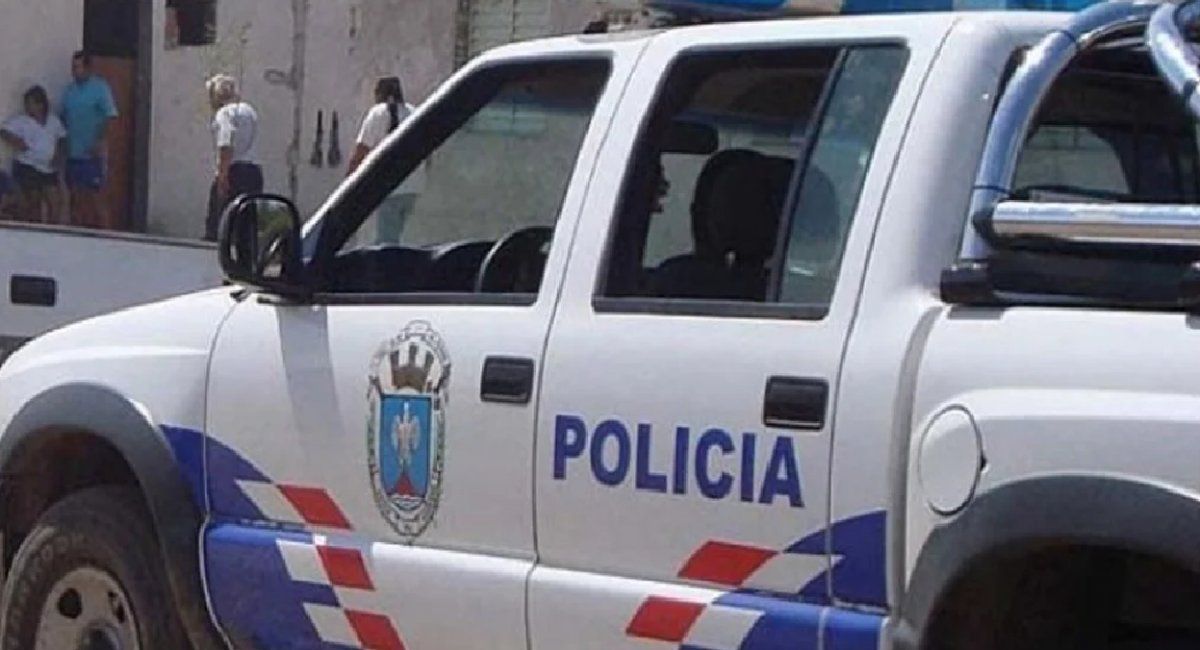 Le pidió a su hijo de 15 años que ayude en la casa y él la roció con alcohol para prenderla fuego
