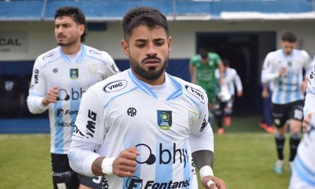Cristian Esparza, refuerzo de Atlético Rafaela. Cristian Esparza, refuerzo de Atlético Rafaela.