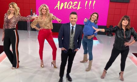 Ángel De Brito junto a su actual panel de LAM, Andrea Taboada, Yanina Latorre, Mariana Brey y Karina Iavícoli Ángel De Brito junto a su actual panel de LAM, Andrea Taboada, Yanina Latorre, Mariana Brey y Karina Iavícoli