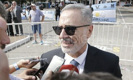 Este martes, el exministro de Seguridad de la provincia, Marcelo Sain, y parte de lo que era su equipo de trabajo, serán imputados en la causa que investiga presuntos hechos de espionaje ilegal. Este martes, el exministro de Seguridad de la provincia, Marcelo Sain, y parte de lo que era su equipo de trabajo, serán imputados en la causa que investiga presuntos hechos de espionaje ilegal.