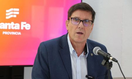 El ministro de Educación destacó que la mayoría de los establecimientos inició el ciclo lectivo con normalidad pese a la medida de fuerza docente. El ministro de Educación destacó que la mayoría de los establecimientos inició el ciclo lectivo con normalidad pese a la medida de fuerza docente.