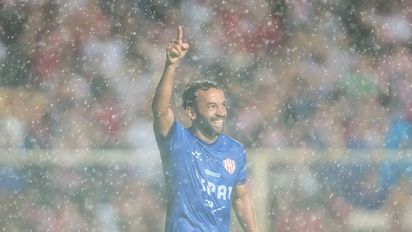 Lucas Gamba y una emotiva despedida de Unión: 