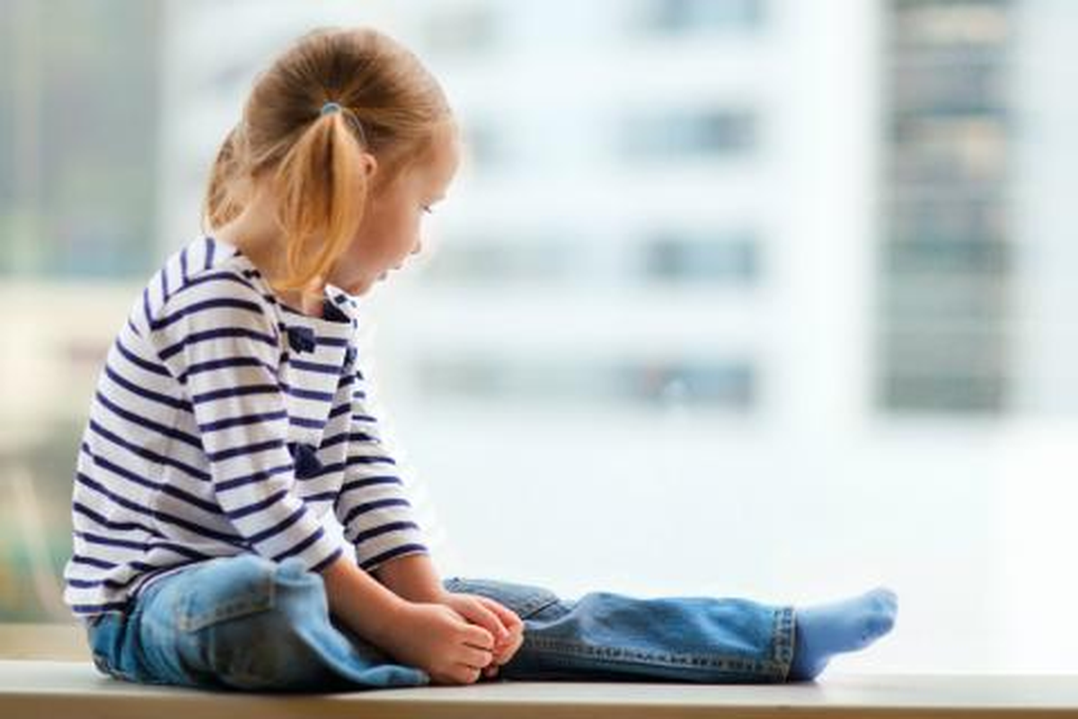 El diagnóstico se confirma con un cariotipo de alta resolución, mediante un análisis de sangre.