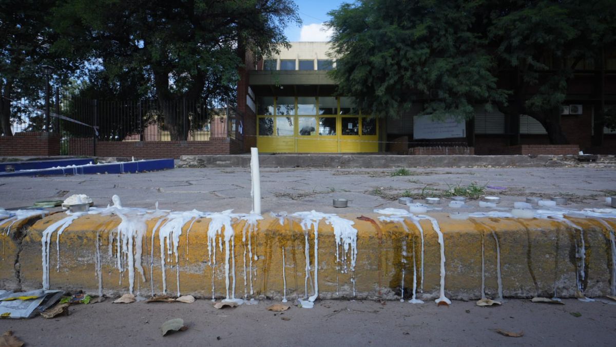 La escuela Mariano Moreno de San Cristóbal, el día después. La escuela Mariano Moreno de San Cristóbal, el día después.