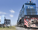 De los cerca de 450 millones de toneladas que se movilizan anualmente en el país, apenas 18,8 millones se transportan por tren. De los cerca de 450 millones de toneladas que se movilizan anualmente en el país, apenas 18,8 millones se transportan por tren.
