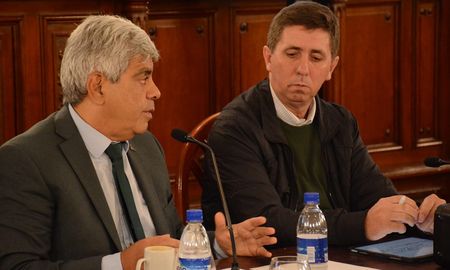 Antes de realizar su exposición ante los legisladores, y en diálogo con la prensa, Baclini reclamó más recursos económicos y humanos para el MPA, y aseguró que “la estructura no es suficiente”. Antes de realizar su exposición ante los legisladores, y en diálogo con la prensa, Baclini reclamó más recursos económicos y humanos para el MPA, y aseguró que “la estructura no es suficiente”.