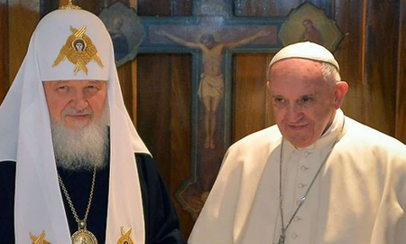 El papa Francisco y el patriarca ruso Kirill conversaron sobre la guerra en Ucrania. El papa Francisco y el patriarca ruso Kirill conversaron sobre la guerra en Ucrania.