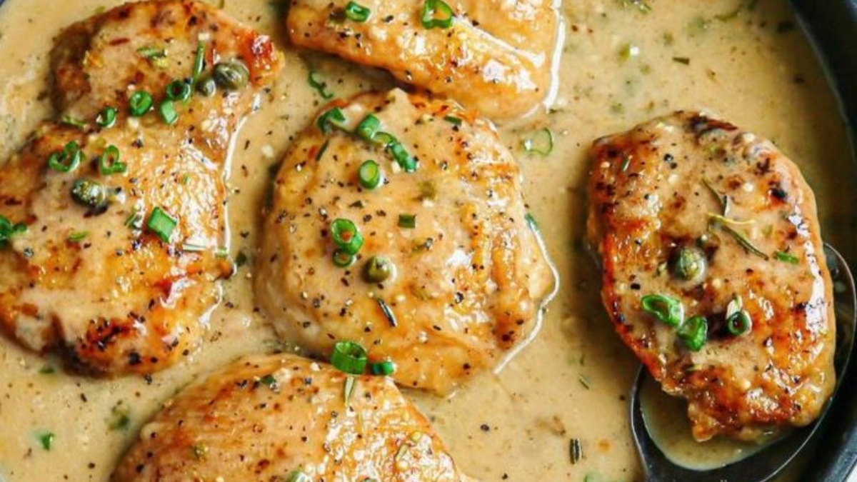 Pollo en salsa de miel y mostaza.