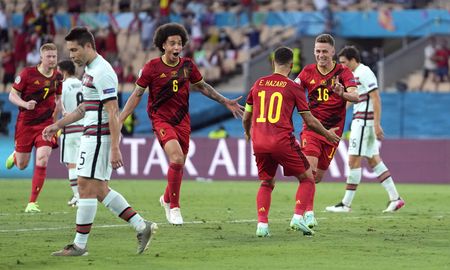 Bélgica venció 1-0 a Portugal, de Cristiano Ronaldo, y avanzó a cuartos de final de la Eurocopa. Bélgica venció 1-0 a Portugal, de Cristiano Ronaldo, y avanzó a cuartos de final de la Eurocopa.