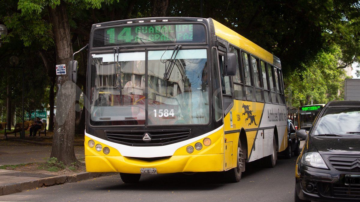 En el interior del país el precio del boleto de colectivos triplica al que pagan los usuarios del AMBA.