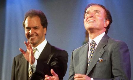 Carlos Menem y Daniel Scioli tenían una relación de amistad muy cercana. El expresidente lo acompañó cuando sufrió su grave accidente en el Río paraná. Carlos Menem y Daniel Scioli tenían una relación de amistad muy cercana. El expresidente lo acompañó cuando sufrió su grave accidente en el Río paraná.