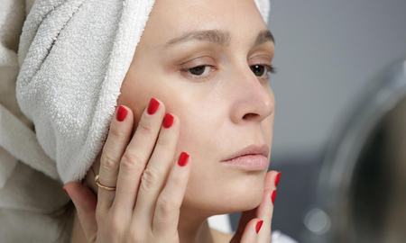 Decile adiós al maquillaje cuarteado: guía para una piel impecable Decile adiós al maquillaje cuarteado: guía para una piel impecable