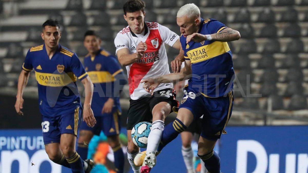Tras igualar 0 a 0, Boca eliminó a River por penales en la Copa Argentina
