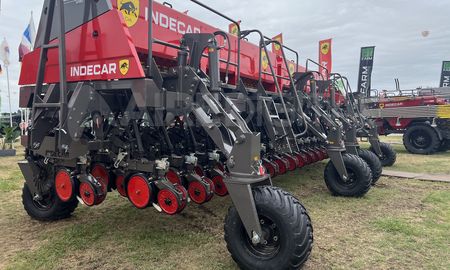 Indecar presentó en la Expoagro 2025 sus productos y sus nuevas sembradoras. Indecar presentó en la Expoagro 2025 sus productos y sus nuevas sembradoras.