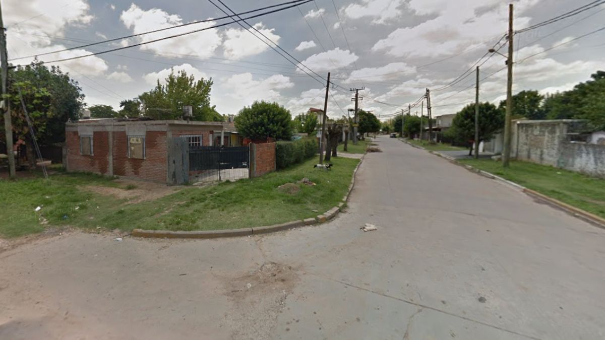 Una mujer de 43 años fue encontrada muerta junto a su cama en una vivienda de Moreno.