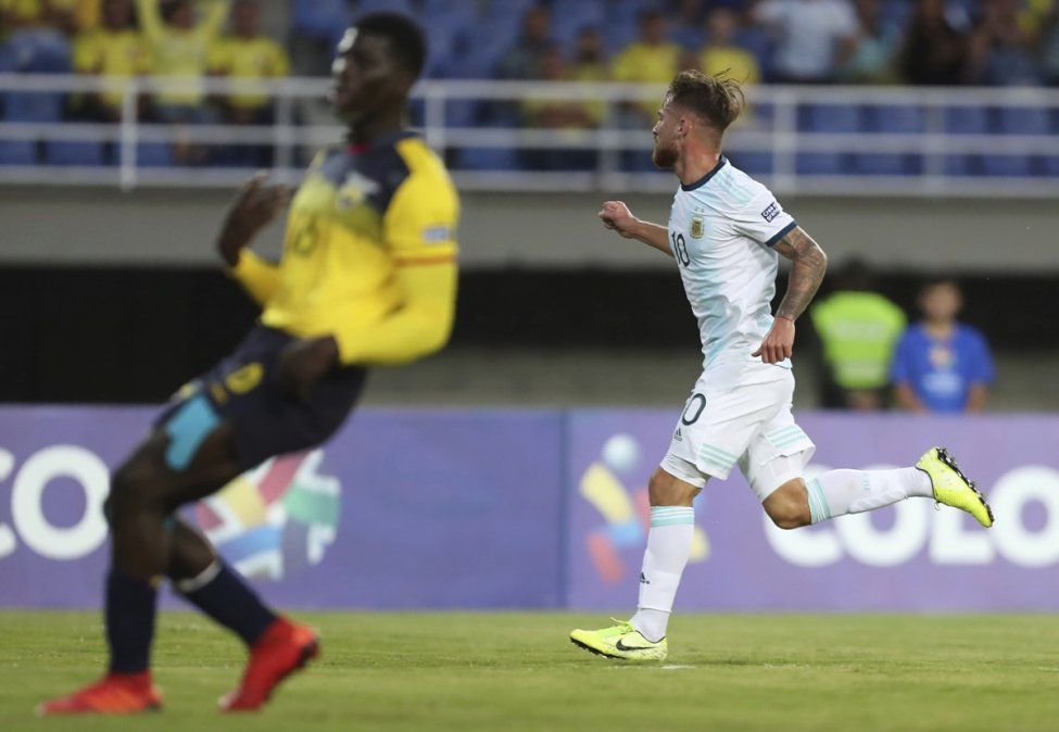 Argentina derrotó a Ecuador y quedó a un paso del cuadrangular final