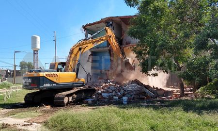 El monoblock donde fue cometido uno de los homicidios en barrio Acería fue derrumbado y se construyó un plan de viviendas. El monoblock donde fue cometido uno de los homicidios en barrio Acería fue derrumbado y se construyó un plan de viviendas.