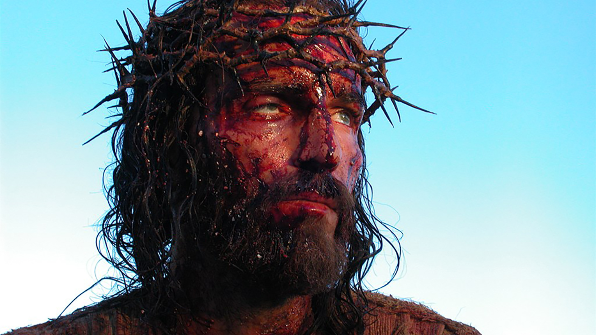 Un meticuloso trabajo de maquillaje y efectos visuales recrea el sufrimiento de Jesucristo en