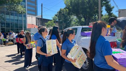 La solidaridad desde la escuela: el Centro Educativo Jerárquicos donó 70 cajas a la campaña solidaria