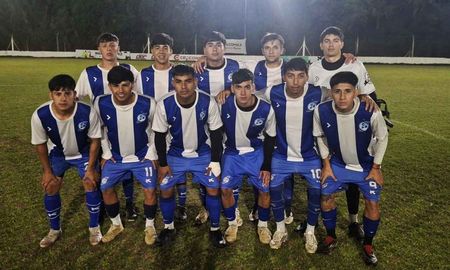 Banco Provincial goleó 15 a 0 a Defensores de Alto Verde. Foto: Liga Santafesina. Banco Provincial goleó 15 a 0 a Defensores de Alto Verde. Foto: Liga Santafesina.
