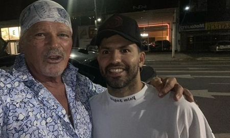 Alfa salió a caminar, se encontró con el Kun Agüero y pintó otro vivo en Instagram: Yo entiendo la onda Alfa salió a caminar, se encontró con el Kun Agüero y pintó otro vivo en Instagram: Yo entiendo la onda