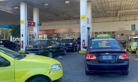 Las estaciones de gas no podrán expender GNC hasta este viernes a las 15. Las estaciones de gas no podrán expender GNC hasta este viernes a las 15.