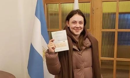 Una ucraniana recibió la visa humanitaria para vivir en Argentina y le recomendaron que se vuelva