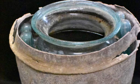 descubrieron el vino mas antiguo del mundo en una tumba romana descubrieron el vino mas antiguo del mundo en una tumba romana