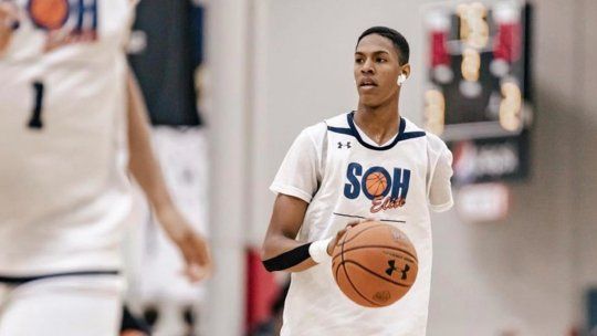 La inspiradora historia de Hansel Emmanuel, el adolescente que quiere alcanzar la NBA con un solo brazo.