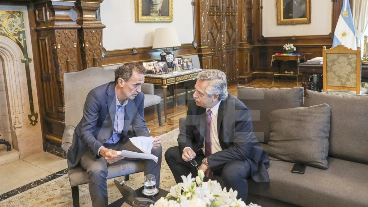 El presidente Alberto Fernández junto al ministro de Obras Públicas, Gabriel Katopodis.