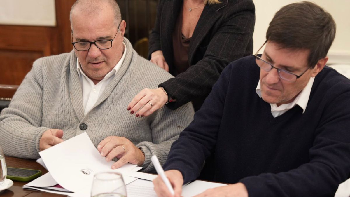 El Gobierno Provincial firmó un convenio con la Universidad Tecnológica Nacional (UTN) para que las villas deportivas desarrolladas para los Juegos Suramericanos Santa Fe 2026 El Gobierno Provincial firmó un convenio con la Universidad Tecnológica Nacional (UTN) para que las villas deportivas desarrolladas para los Juegos Suramericanos Santa Fe 2026