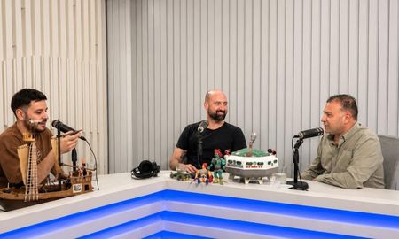 AIRE Negocios continúa ampliando su propuesta de contenidos audiovisuales con el lanzamiento de Socios y algo más, un nuevo formato que se suma al ecosistema integrado por Milla Extra y Pensar en Grande AIRE Negocios continúa ampliando su propuesta de contenidos audiovisuales con el lanzamiento de Socios y algo más, un nuevo formato que se suma al ecosistema integrado por Milla Extra y Pensar en Grande