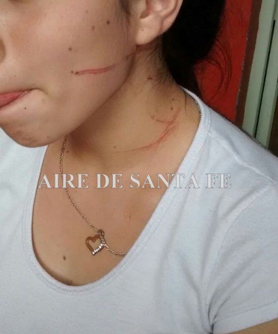 Denuncian que una alumna de la escuela Juana del Pino ejerce violencia sobre sus compañeras