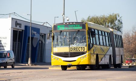 En diálogo con Aire de Santa Fe, el subsecretario de Movilidad y Transporte de la Municipalidad de Santa Fe, Lucas Crivelli, adelantó que la oferta fue presentada al sector empresario y luego deberá ser aceptado o rechazado por UTA. En diálogo con Aire de Santa Fe, el subsecretario de Movilidad y Transporte de la Municipalidad de Santa Fe, Lucas Crivelli, adelantó que la oferta fue presentada al sector empresario y luego deberá ser aceptado o rechazado por UTA.