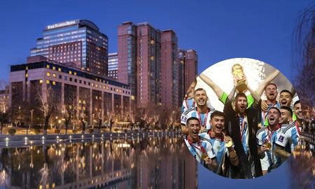 Los jugadores de la Selección Argentina están en Beijing para enfrentar este jueves a Australia. Los jugadores de la Selección Argentina están en Beijing para enfrentar este jueves a Australia.