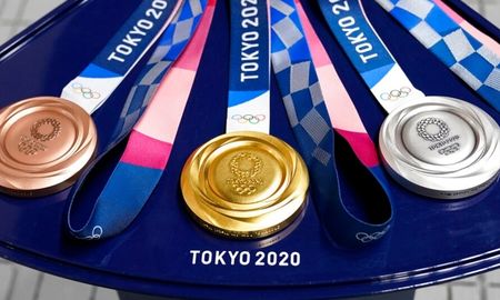 Estados Unidos finalizó en la primera plaza del medallero del Comité Olímpico Internacional (COI) con 39 oros y un total de 113 medallas (41 de plata y 33 de bronce), por 38 oros y 88 medallas (32-18) de su rival asiático. Estados Unidos finalizó en la primera plaza del medallero del Comité Olímpico Internacional (COI) con 39 oros y un total de 113 medallas (41 de plata y 33 de bronce), por 38 oros y 88 medallas (32-18) de su rival asiático.
