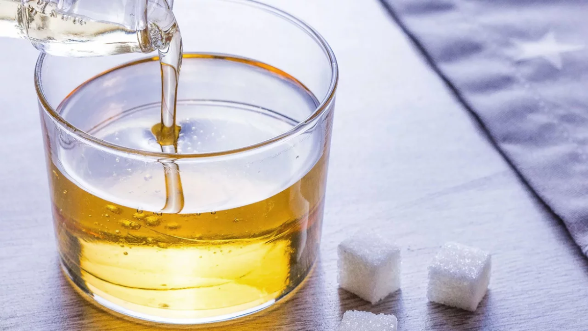 Cómo hacer almíbar casero: la receta más sencilla y versátil con pocos ingredientes