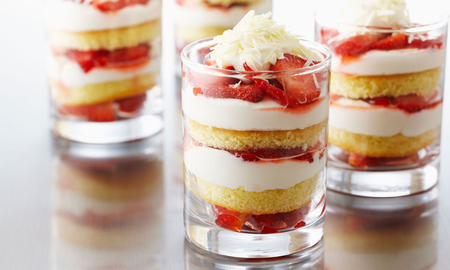 Trifle de frutilla: la receta sencilla y rápida para preparar el mejor postre en casa Trifle de frutilla: la receta sencilla y rápida para preparar el mejor postre en casa
