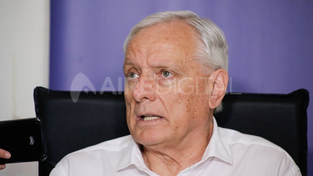 Con la de Ricciardino ya son tres las salidas de funcionarios del gabinete de Perotti: también se fueron el exministro de Salud, Carlos Parola, y el exministro de Gobierno, Esteban Borgonovo.